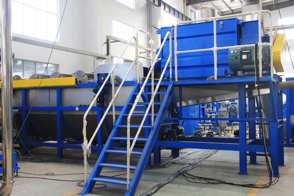 https://new.plasticrecyclingmachine.net/wp-content/uploads/2020/09/centrifugal-dryer-dewatering-machine-02-1024x683.jpg